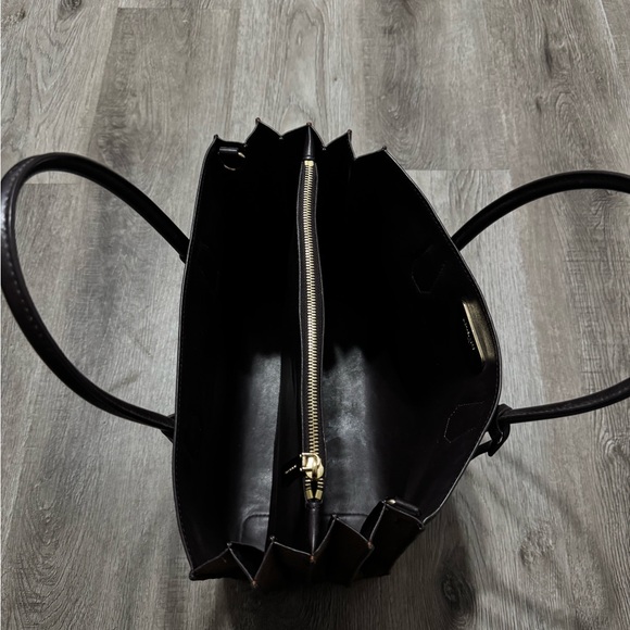 Michael Kors Mercer Studio Combo Shoulder Handbag Purse - Picture 3 of 9